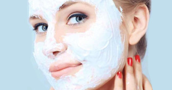Lemon-juice-and-baking-soda