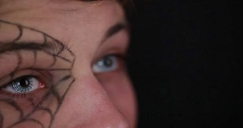 eyesss lans