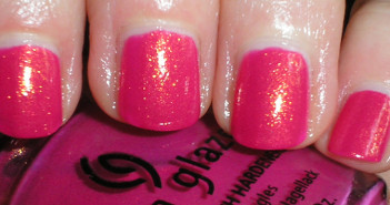 Glass-flecked