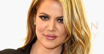 9-Superhot-Bedroom-Secrets-Khloe-blows
