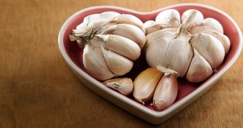 Grow Your Hair Using Garlic