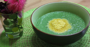Lettuce-and-Pea-Soup
