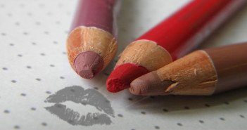 Lip-liners