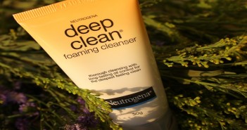 Neutrogena Face Wash