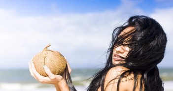 coconut Oil Hair Mask This Winter