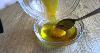 coconut Oil Hair Mask This Winter2
