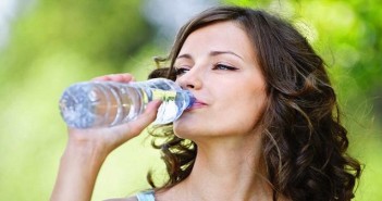 drinking-water-woman