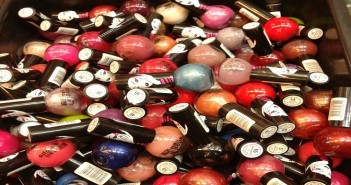 nail color elle18