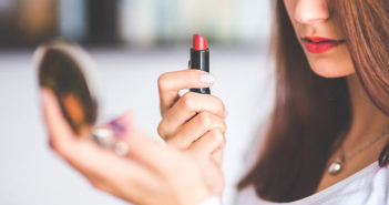img_Moisturize-your-Lips_2019_01